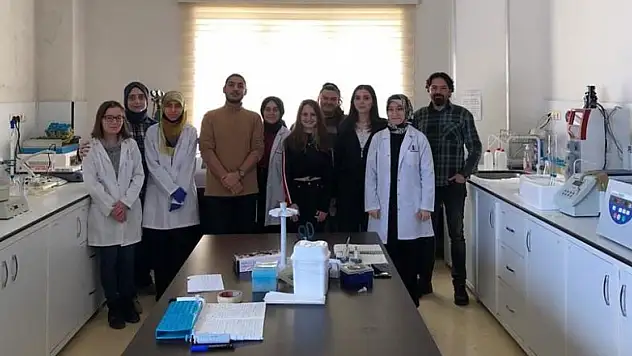 Üniversite-sanayi ortaklığında geliştirilen organik gübrenin seri üretimi başladı