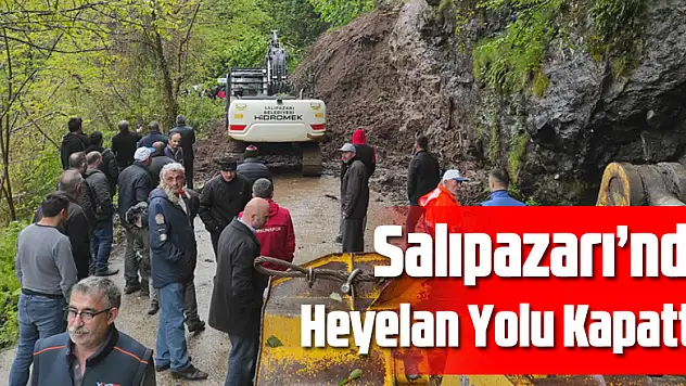Heyelan Yolu Kapattı!