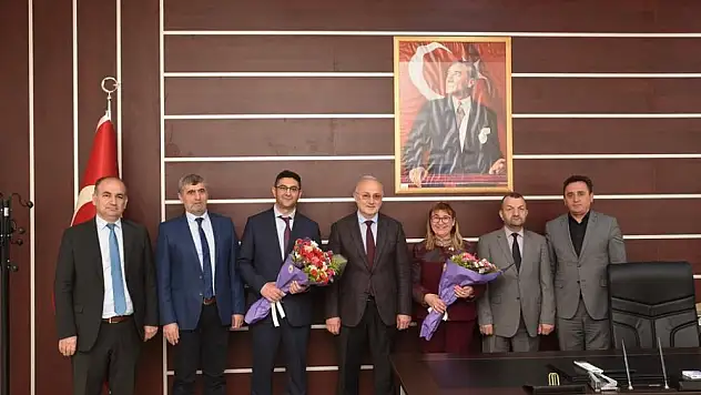 Rektör Ünal: 'Yabancı Diller Yüksekokulu motor görevi üstlenmeli'