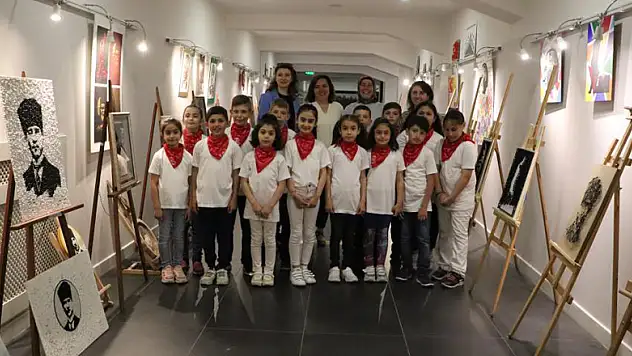 100 minik öğrenciden 100 Atatürk eseri