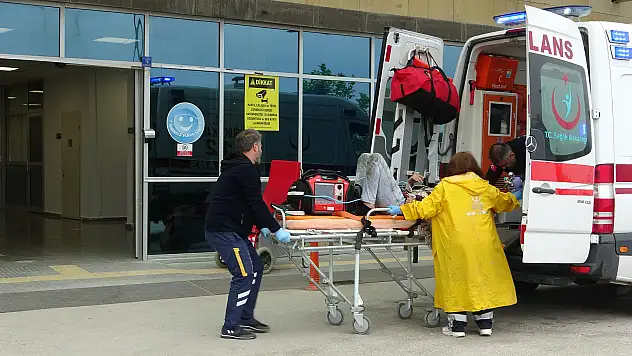 Çorum'da otomobil dere yatağına devrildi, 1 kişi öldü, 1 kişi yaralandı