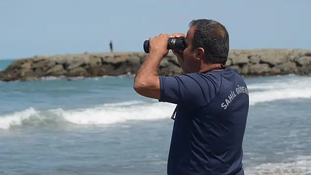 Denizde kaybolan yabancı uyruklu şahsın arama çalışmaları sürüyor