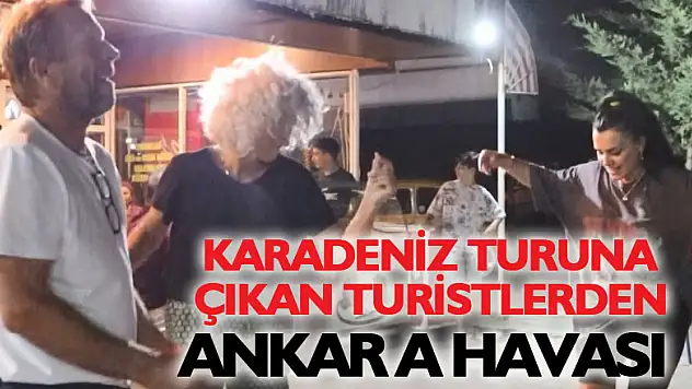 Karavanla Karadeniz turuna çıkan Hollandalı turistlere Ankara havası oynattılar
