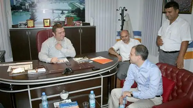 Çağatay Kılıç Köfteye hayran kaldı