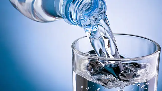 'Günlük en az 2,5 litre su tüketin'