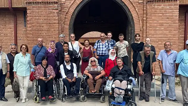 Engelleri aşan gezi