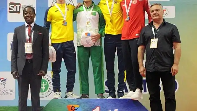 Türk sporcular samboda ilk günde 10 madalya aldı