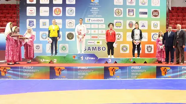 OMÜ'lü sporculardan 1 altın ve 1 gümüş madalya