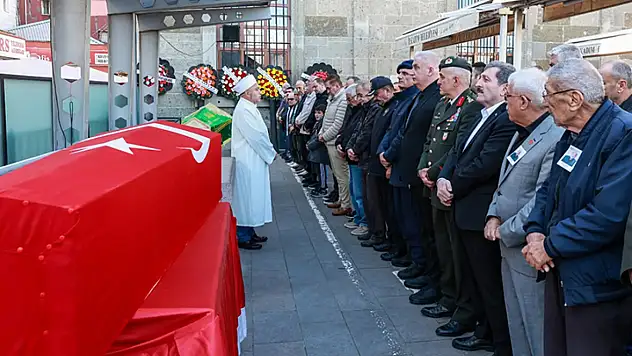94 yaşındaki Kore Gazisi son yolculuğuna uğurlandı