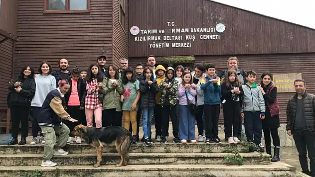 Öğrenciler deltada kuş gözlemledi