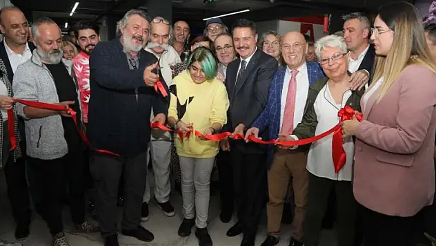 Sahne fotoğrafları göz alıcı sergi oldu