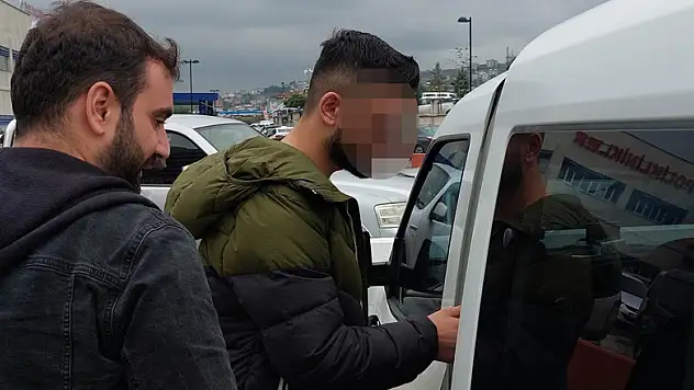 Samsun'da gasp olayına karışan 2 kişiye gözaltı