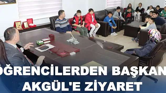 Öğrencilerden Salıpazarı Belediye Başkanı Akgül'e ziyaret