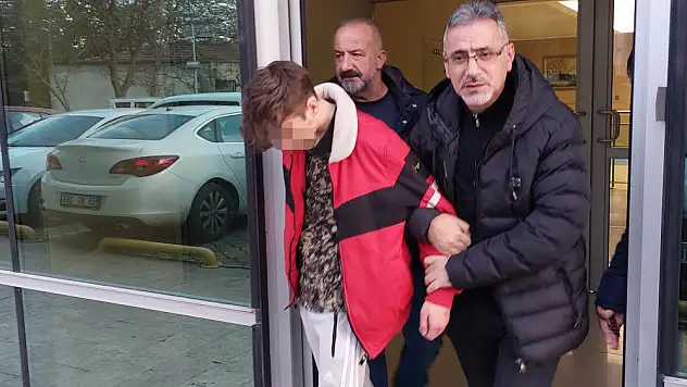 Samsun'da 2 kişiyi bıçakla yaralamıştı, tutuklandı