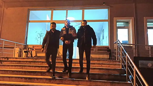 Bıçaklı kavga şüphelisi yakalandı