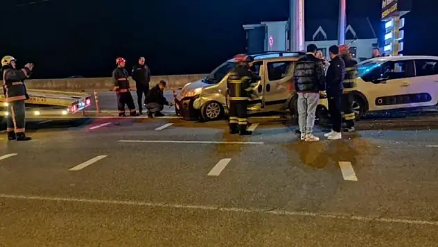Ordu'da hafif ticari araç ile otomobil çarpıştı: 1 yaralı