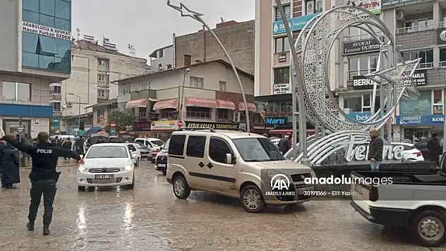 Terme'de hissedilen sarsıntı sonrası vatandaşlar açık alanlarda toplandı