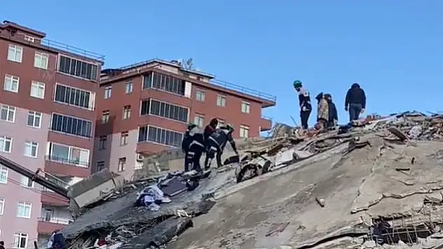 Yabancı ünlülerden Türkiye'ye destek mesajları