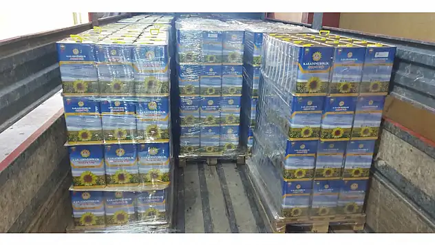 KARADENİZBİRLİK'ten deprem bölgesine 10 ton ayçiçeği yağı