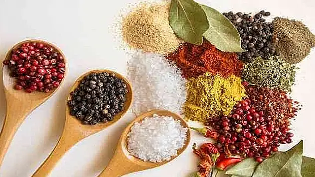 'Ramazan'da yağlı ve baharatlı beslenmek mide sorunlarını tetikleyebilir'