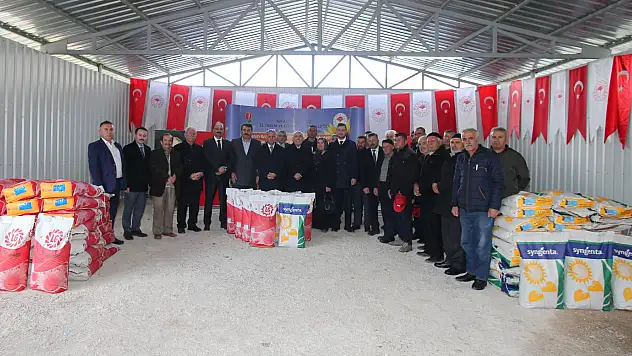 Amasya'da çiftçilere ayçiçeği tohumu dağıtıldı