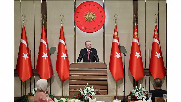 Erdoğan: 'Diğer sınamalar gibi deprem felaketinin de altında kalmadık, Allah'ın izniyle kalmayacağız'