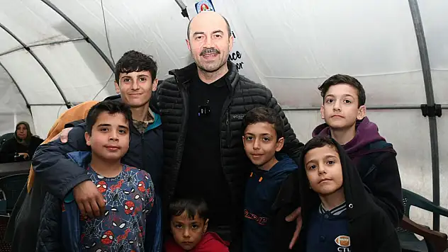 Terme Belediye Başkanı Ali Kılıç, Kahramanmaraş'ta çocuklarla buluştu