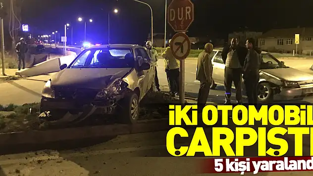 Amasya'da iki otomobilin çarpışması sonucu 5 kişi yaralandı