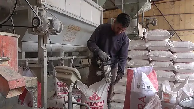 Değirmenini ambara taşıdı, un ve bulgur üretimine geçti