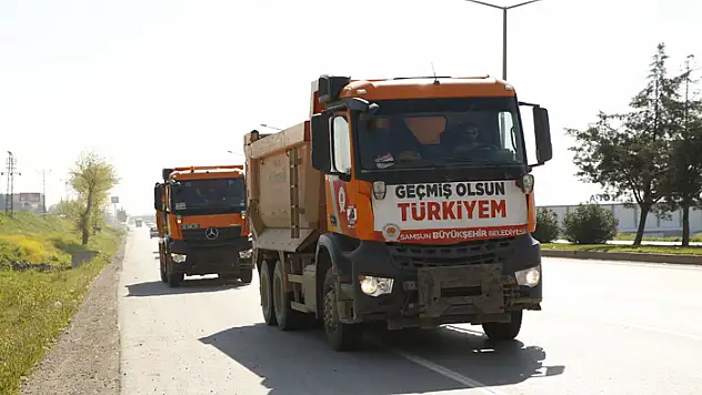 Büyükşehir Belediyesi ekipleri 654 enkazı kaldırdı