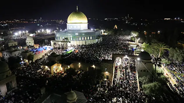 Mescid-i Aksa'da Kadir Gecesi idrak edildi