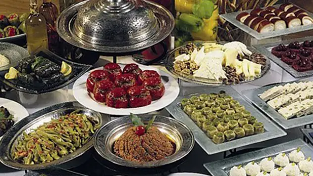 Ramazan sonrası beslenmeye ve şekere dikkat