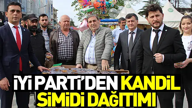 İyi Parti'den Kandil Simidi Dağıtımı