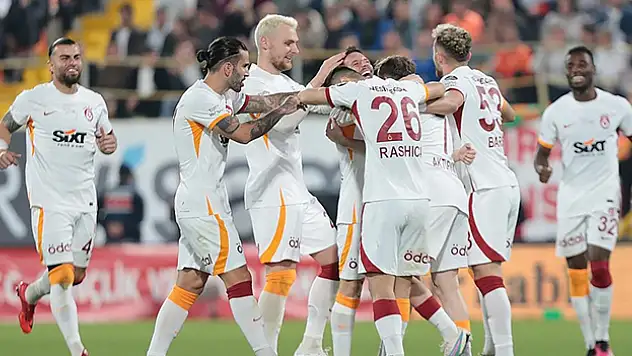 Lider Galatasaray, şampiyonluk yolunda 'kendinden emin' ilerliyor