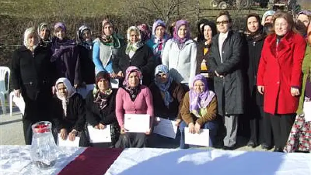 Çiftçi kadınlara, sertifikalar devam ediyor