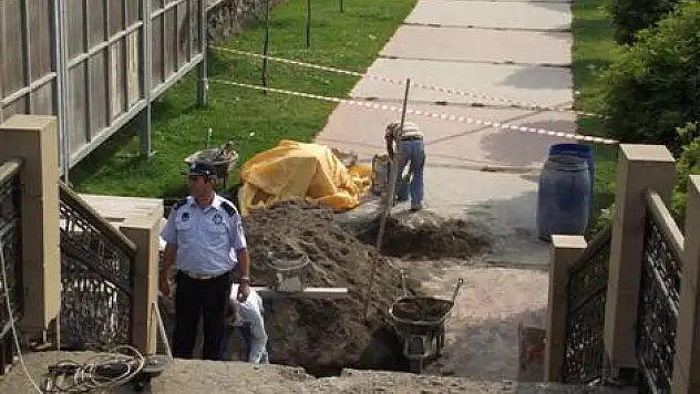 Merdivenler sonunda onarılıyor