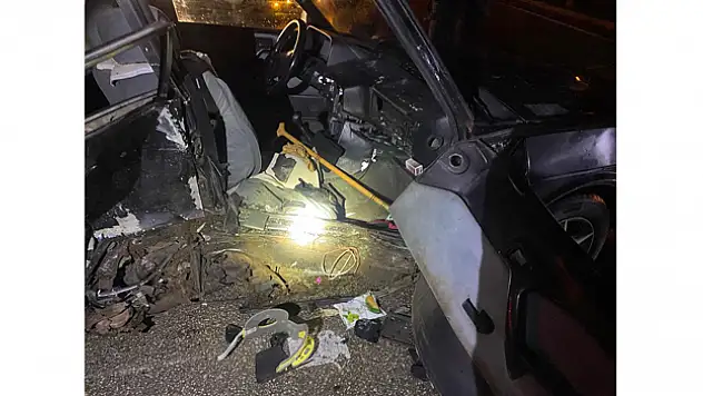 Amasya'da 3 otomobilin karıştığı zincirleme kaza: 2 ölü, 8 yaralı