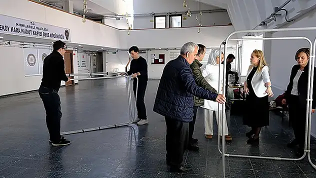 Sınır kapılarında oy verme işlemi için hazırlık yapılıyor