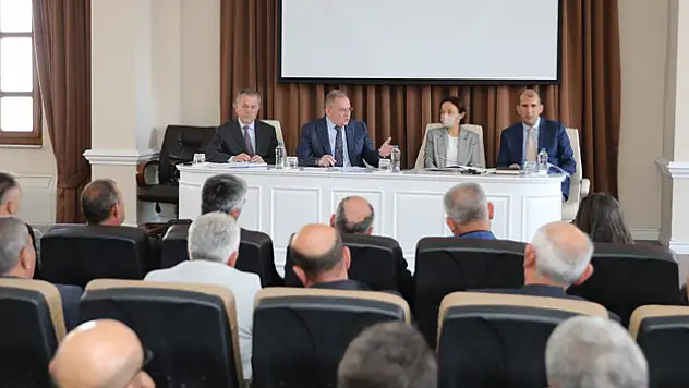 Başkan Demir'den muhtarlara: 'Biz sizin için varız'