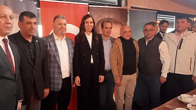 AK Parti Genel Başkan Yardımcısı Karaaslan, Terme'de STK temsilcileriyle buluştu