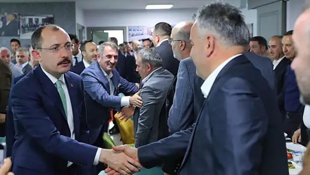 Bakan Muş: 'Müteahhitlik dışarıdan kolay gibi gözüken ancak disiplin gerektiren bir sektördür'