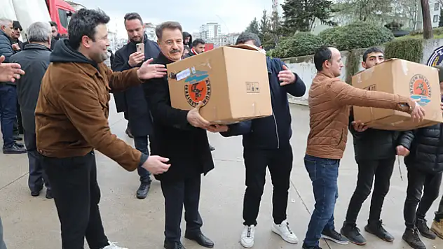 Atakum'da deprem dayanışması bin 700 aileye ulaştı