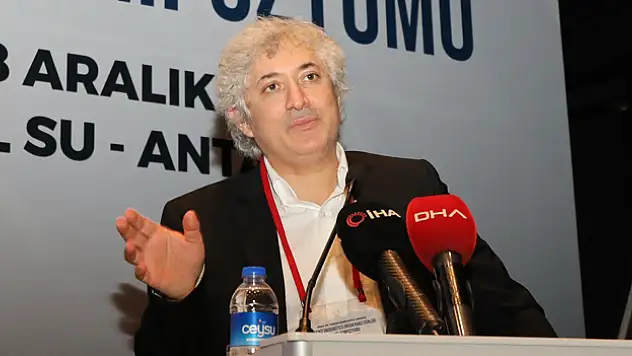 Prof. Dr. Ömer Özkan: 'Yüz, kol ve rahim nakillerinde dünyada tek merkeziz'