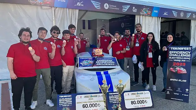 TEKNOFEST 2023'te SAMÜ-ELAR'a çifte ödül