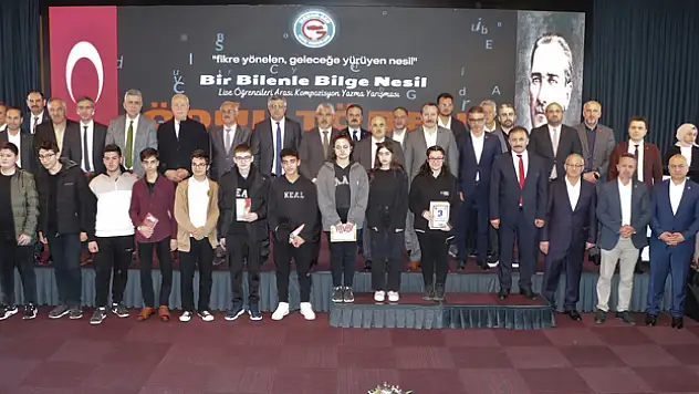 'Bir Bilenle Bilge Nesil' kompozisyon yarışmasının kazananlarına ödül