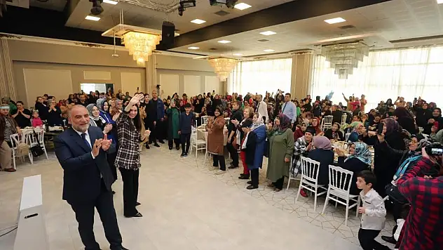 Sandıkçı: 'Erdoğan'ı yeniden Cumhurbaşkanı seçeceğiz'