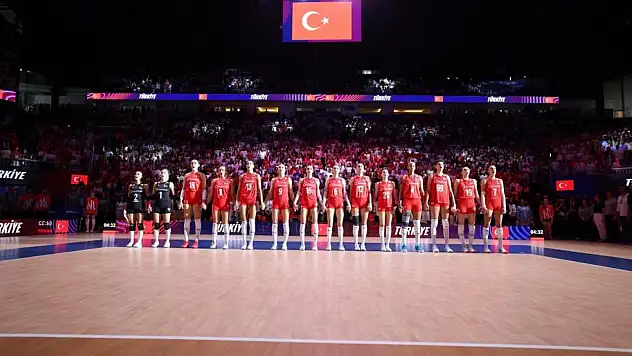 A Milli Kadın Voleybol Takımı, Polonya'ya gitti