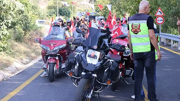 Açılışa motosiklet korteji renk kattı