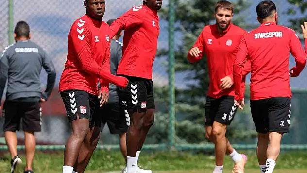 Adana Demirspor maçı hazırlıkları başladı