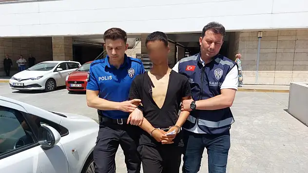 Adliyenin duvarlarını yumrukladı ve sonu hiç iyi olmadı